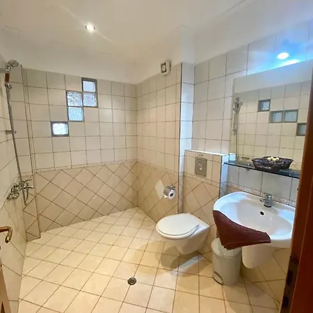 ホテル Family The Golden Fish 3*