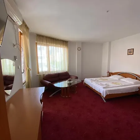 Family The Golden Fish 3*