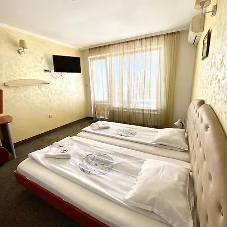 Family The Golden Fish ソゾポル