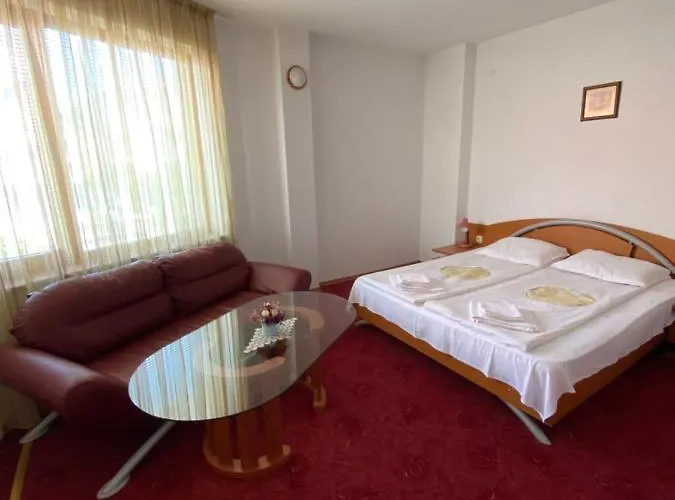 Family The Golden Fish Hotel 3*