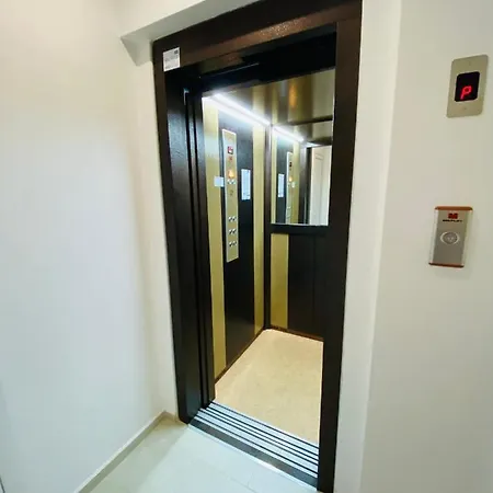 Family The Golden Fish Hotel 3*