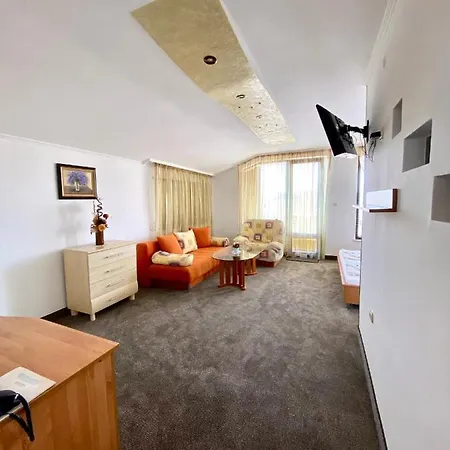 Hotel Family The Golden Fish 3*