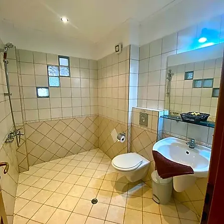 Family The Golden Fish Hotel 3*