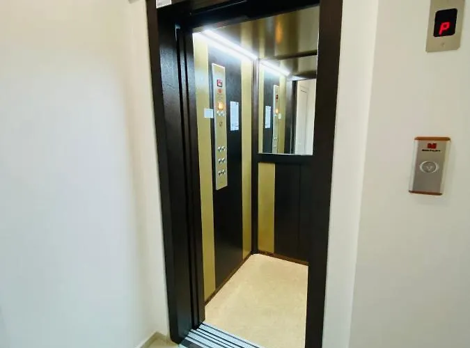 Family The Golden Fish Hotel 3*