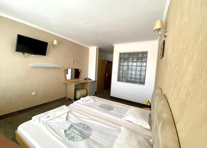 Family The Golden Fish Hotel