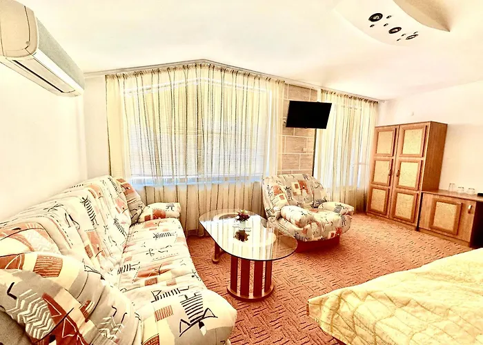 Hotel Family The Golden Fish 3*